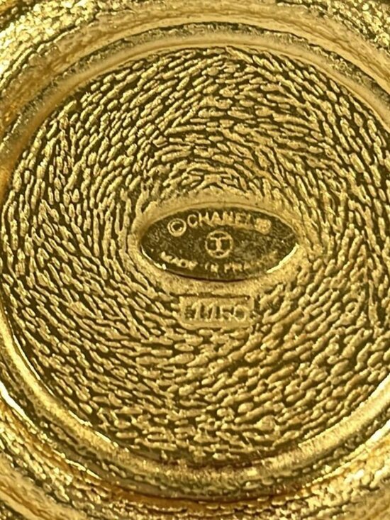 Chanel Brooch Gold 31 Rue Cambon - Picture 3 of 5